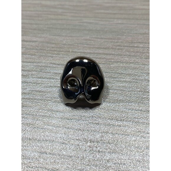 TM 1986 RUG LTD Phantom of the Opera Mask Lapel Pin - Picture 2 of 6